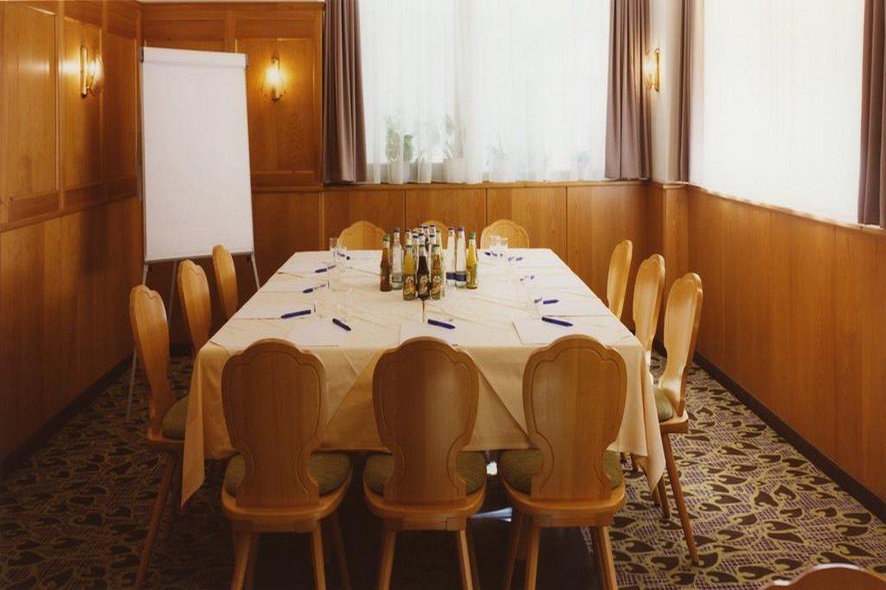 Отель Jedermann 3*