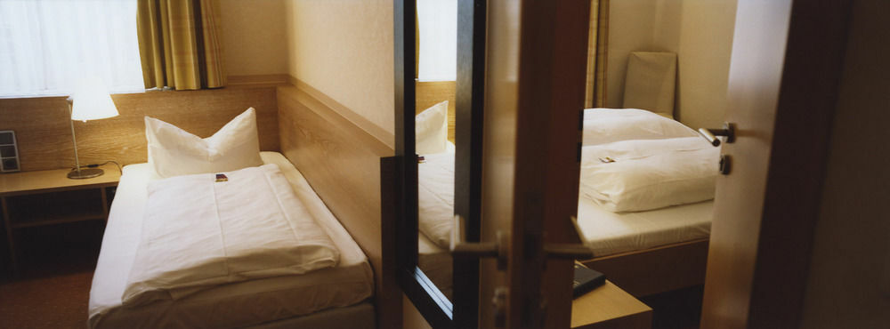 Jedermann 3* Munich